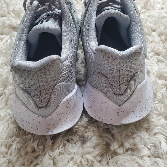 Nike - Picture 5 of 6